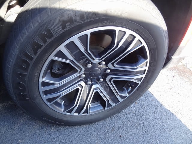 Thumbnail: 2022 Jeep Wagoneer - 4