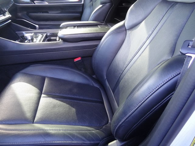 Thumbnail: 2022 Jeep Wagoneer - 5