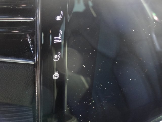 Thumbnail: 2022 Jeep Wagoneer - 8