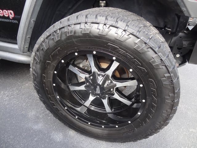 Thumbnail: 2021 Jeep Gladiator - 19