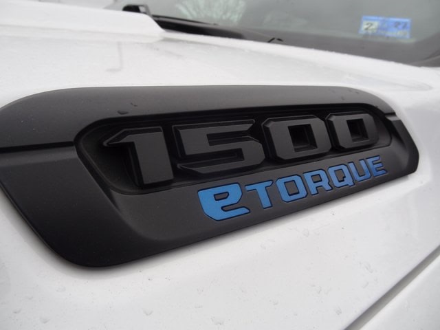 Thumbnail: 2025 RAM 1500 - 22