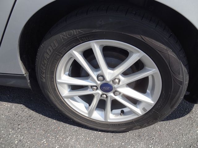Thumbnail: 2016 Ford Focus - 7