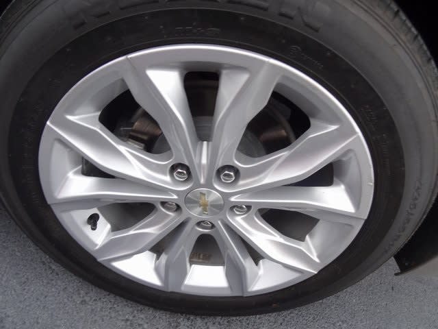 Thumbnail: 2023 Chevrolet Malibu - 13