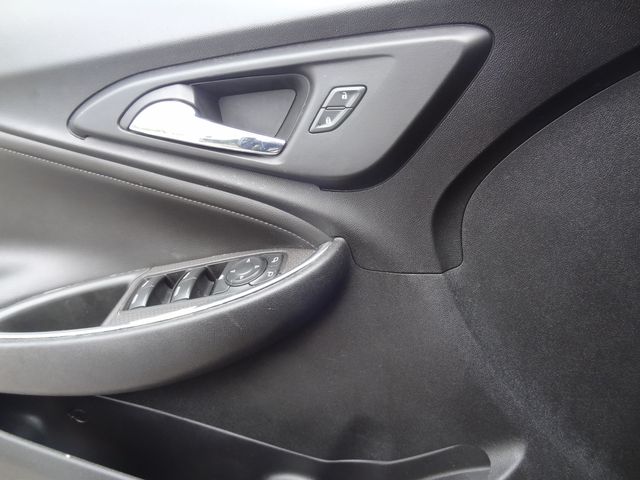Thumbnail: 2019 Chevrolet Malibu - 22