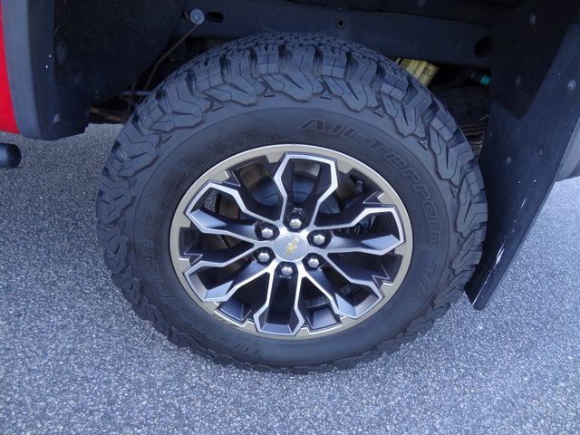 Thumbnail: 2019 Chevrolet Colorado - 43