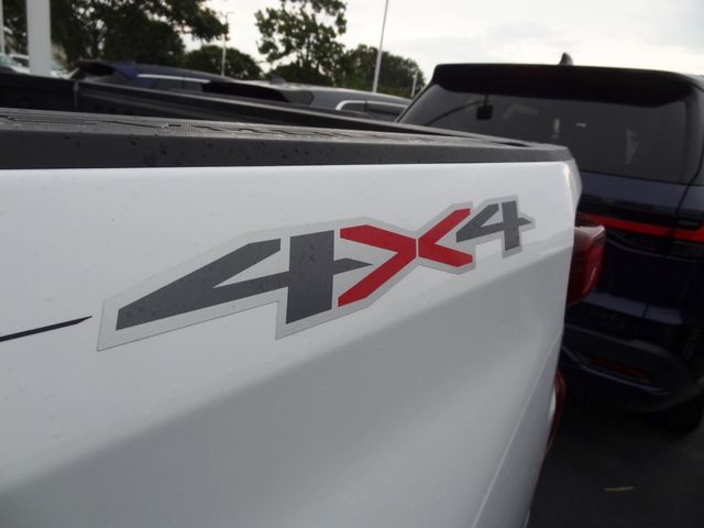 Thumbnail: 2022 Chevrolet Silverado 1500 - 13