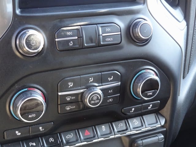 Thumbnail: 2019 Chevrolet Silverado 1500 - 18