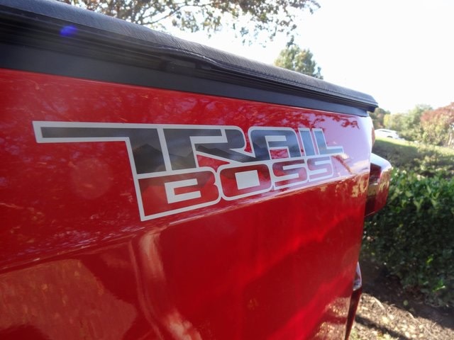 Thumbnail: 2019 Chevrolet Silverado 1500 - 4