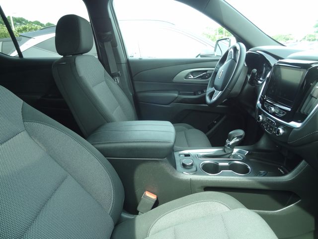 Thumbnail: 2023 Chevrolet Traverse - 8