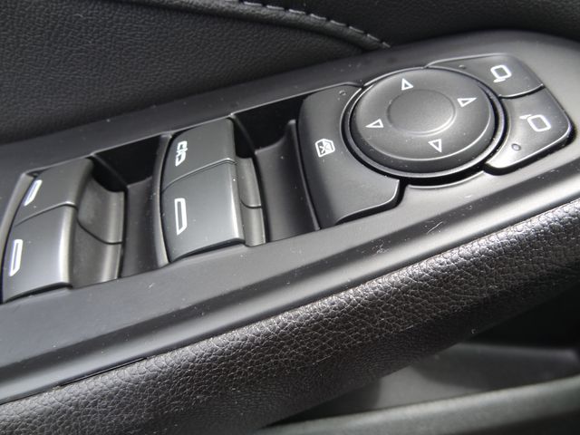 Thumbnail: 2023 Chevrolet Traverse - 13