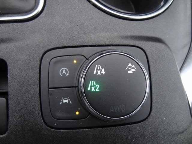 Thumbnail: 2023 Chevrolet Traverse - 39