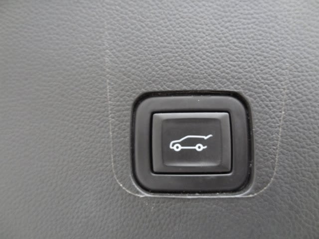 Thumbnail: 2023 Chevrolet Traverse - 22