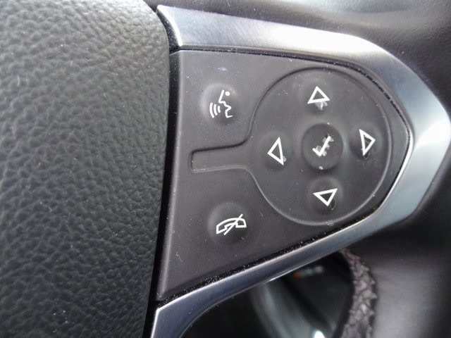 Thumbnail: 2023 Chevrolet Traverse - 28