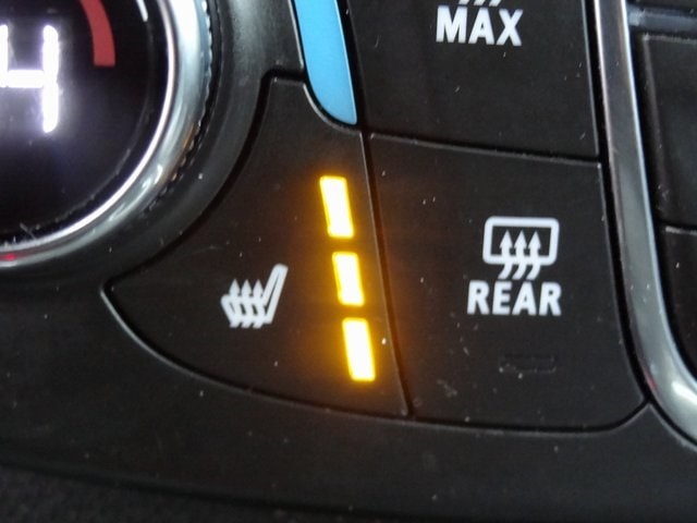 Thumbnail: 2023 Chevrolet Traverse - 38