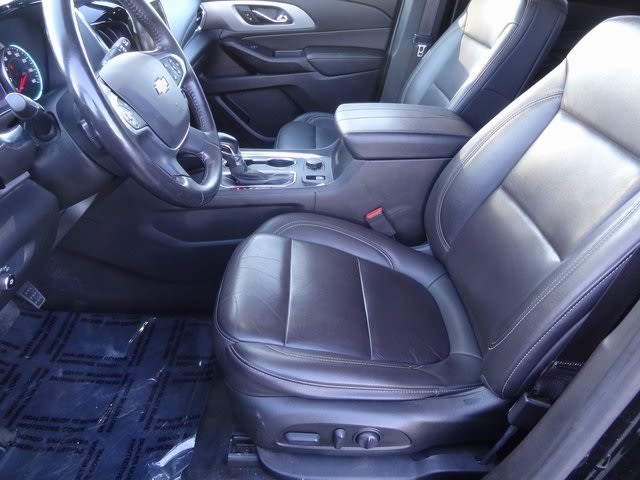 2022 Chevrolet Traverse LT 10
