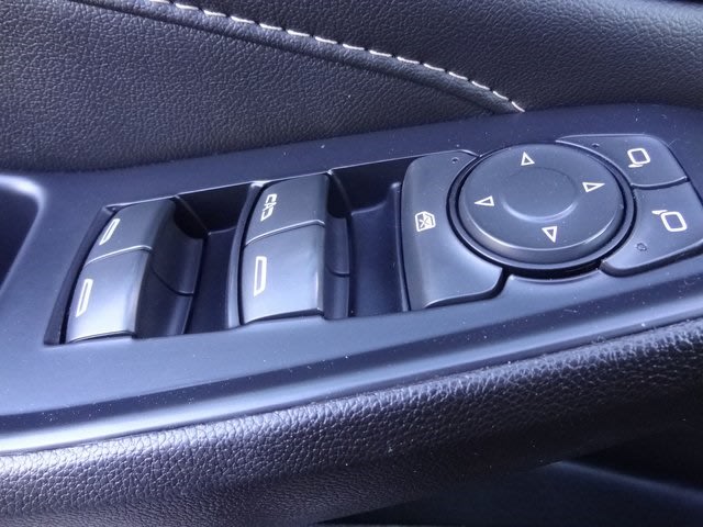 2022 Chevrolet Traverse LT 28