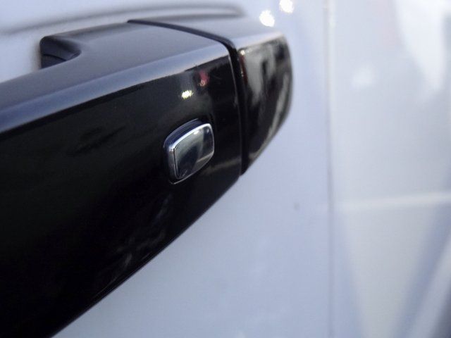 Thumbnail: 2021 Chevrolet Traverse - 23