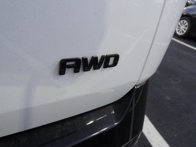 Thumbnail: 2021 Chevrolet Traverse - 4