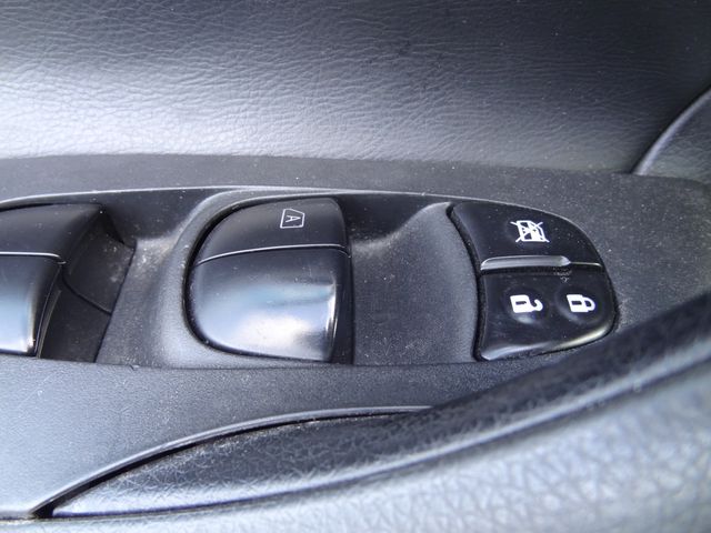 Thumbnail: 2016 Nissan Altima - 20