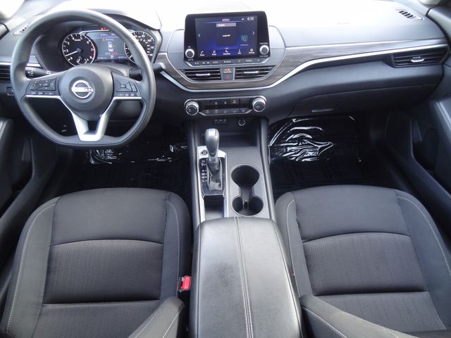Thumbnail: 2025 Nissan Altima - 2