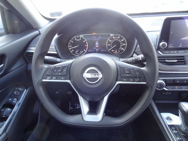 Thumbnail: 2023 Nissan Altima - 9