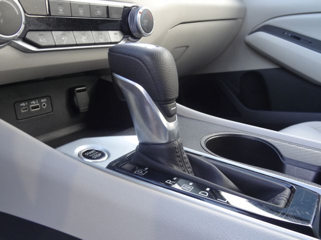 2025 Nissan Altima SV - Photo 9