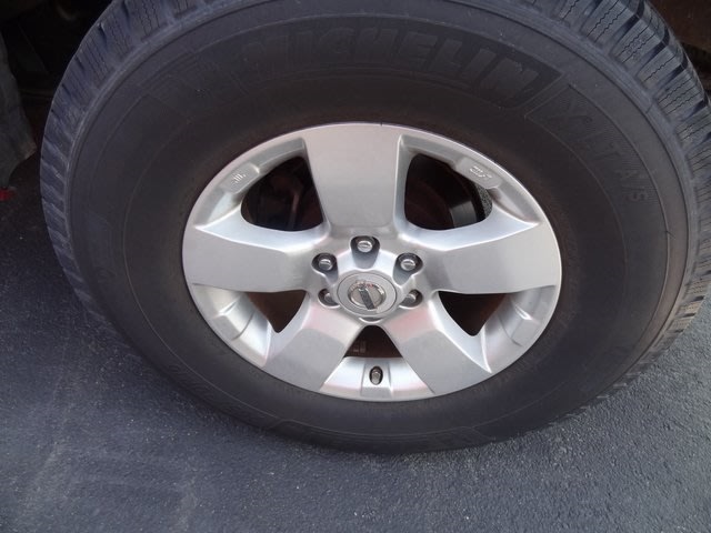 2010 Nissan Frontier SE 4