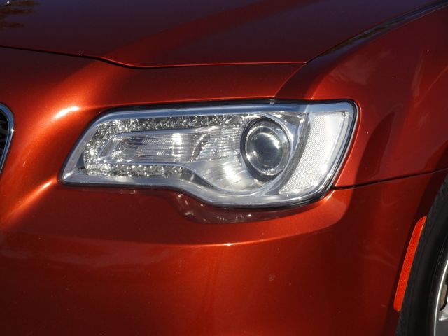 Thumbnail: 2021 Chrysler 300 - 18