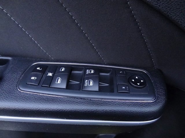 Thumbnail: 2020 Dodge Charger - 12