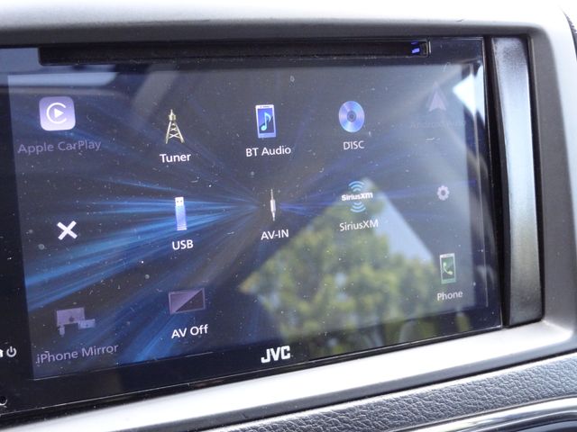 Thumbnail: 2013 Chrysler Town & Country - 32