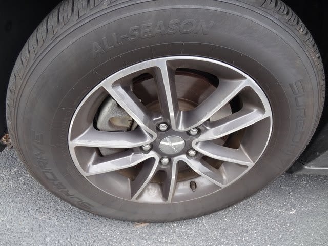 Thumbnail: 2017 Dodge Grand Caravan - 19