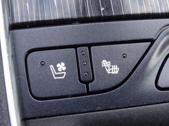 Thumbnail: 2016 Chevrolet Impala - 22