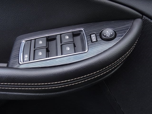 Thumbnail: 2016 Chevrolet Impala - 17