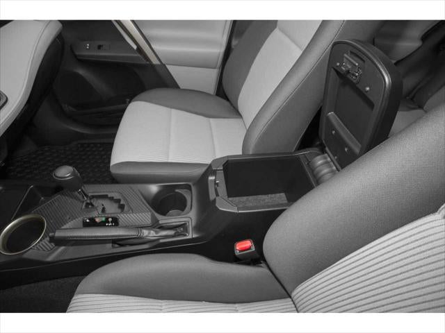 Thumbnail: 2015 Toyota RAV4 - 7