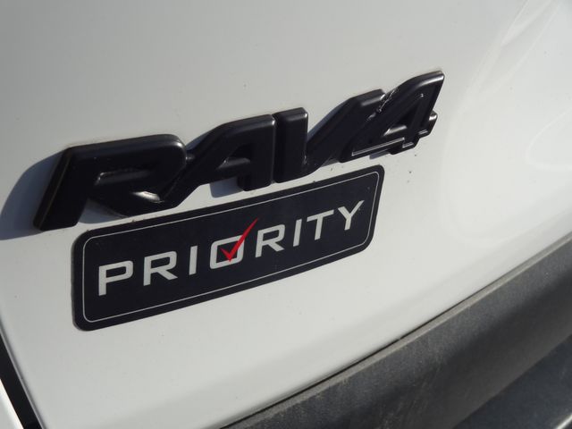 Thumbnail: 2022 Toyota RAV4 - 4