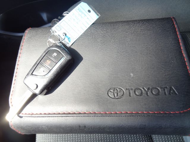 Thumbnail: 2023 Toyota RAV4 - 16