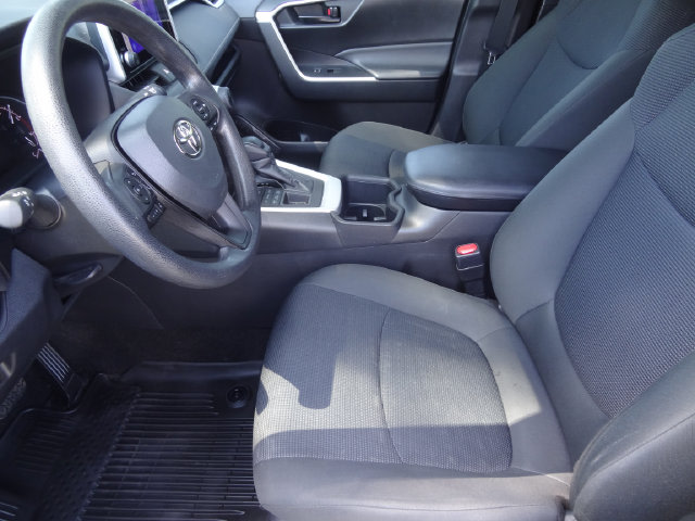Thumbnail: 2023 Toyota RAV4 - 10