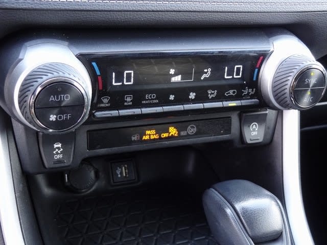 2023 Toyota RAV4 XLE 29