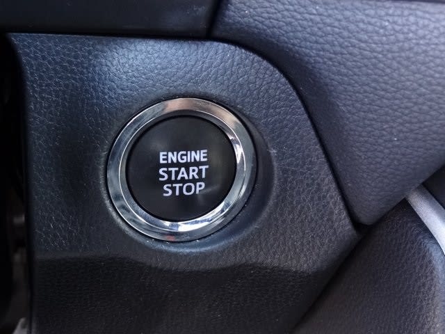 2023 Toyota RAV4 XLE 25