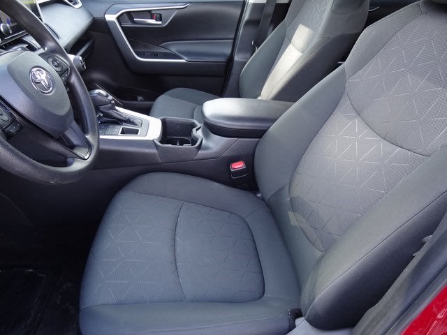 2023 Toyota RAV4 XLE 9