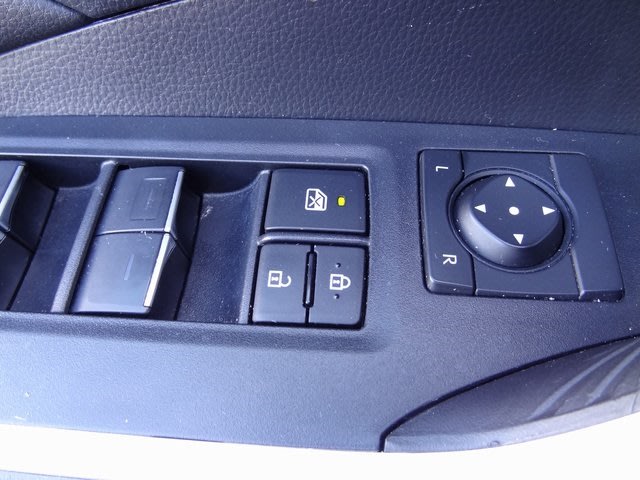 2023 Toyota RAV4 XLE 22