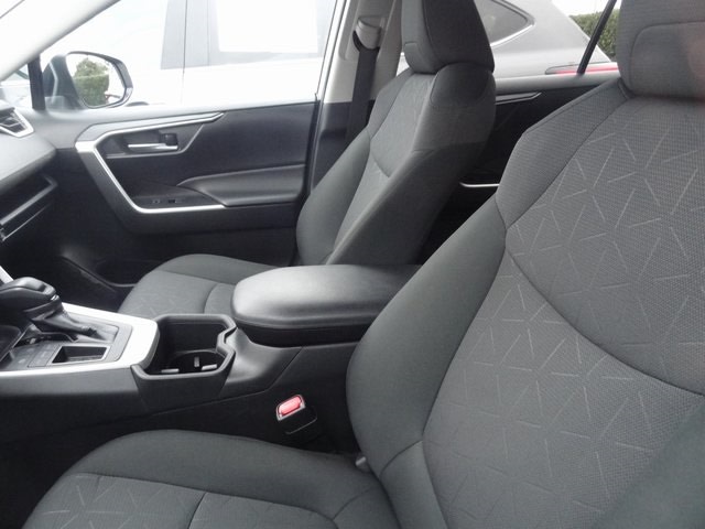 Thumbnail: 2023 Toyota RAV4 - 7