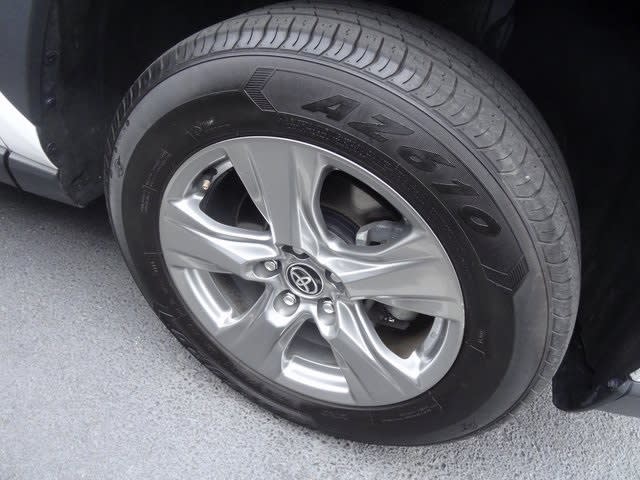 Thumbnail: 2023 Toyota RAV4 - 16