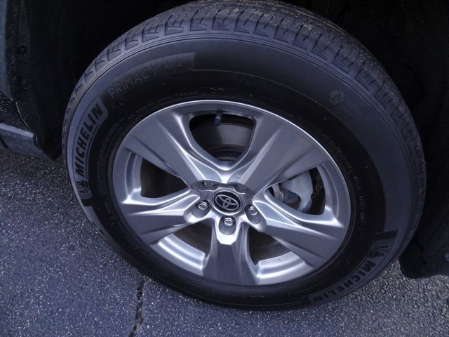Thumbnail: 2024 Toyota RAV4 - 16