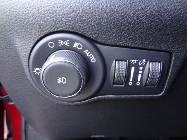 Thumbnail: 2025 Jeep Compass - 22
