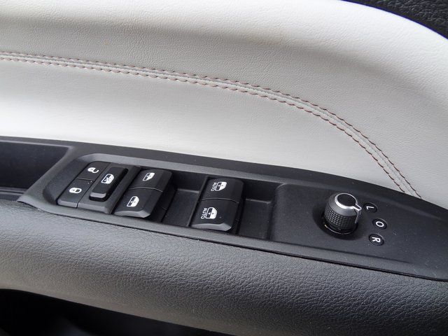 Thumbnail: 2023 Jeep Compass - 21