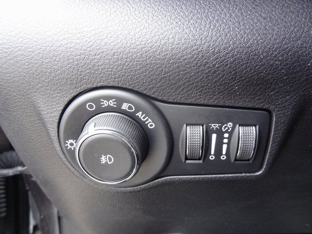 Thumbnail: 2023 Jeep Compass - 23