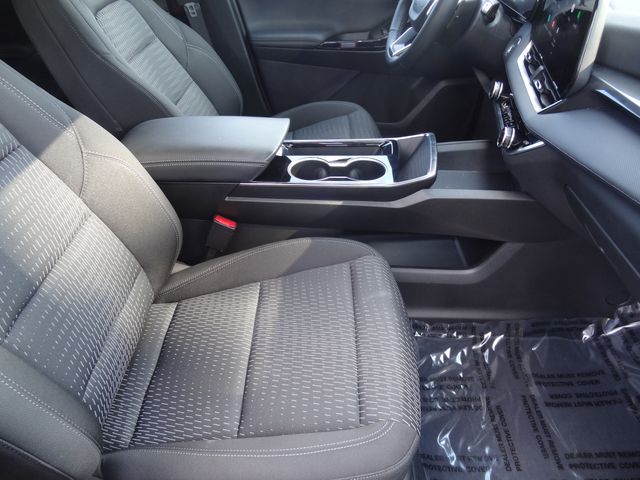 Thumbnail: 2025 Chevrolet Equinox - 18