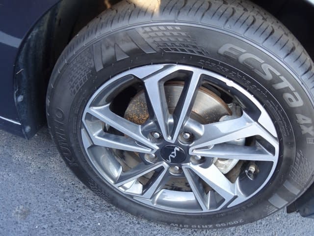 Thumbnail: 2023 Kia Forte - 25