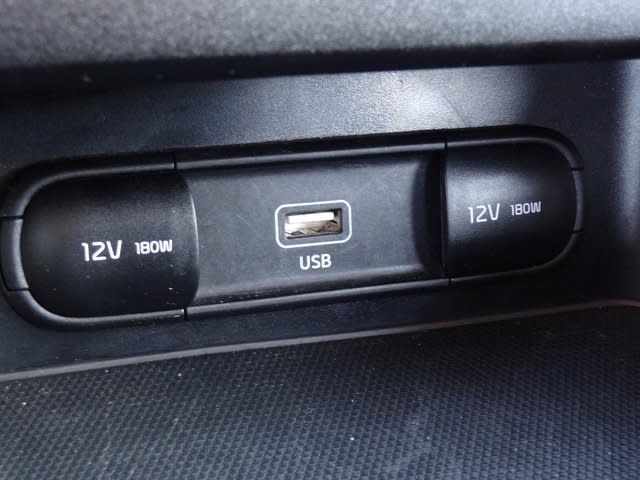 Thumbnail: 2023 Kia Forte - 17